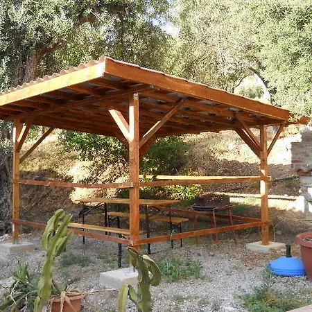 Ξενοδοχείο με διαμερίσματα Michelangelo's House Gioiosa Marea