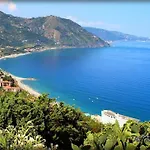 Apart-hotel Michelangelo's House Gioiosa Marea